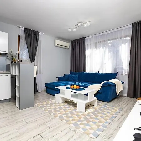 Apartment Super Center Flat Parchevich
