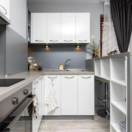 Super Center Flat Parchevich *